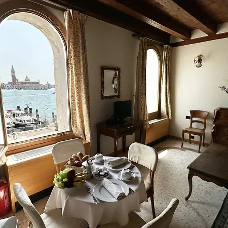 San Simeon Apartment *